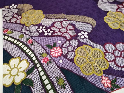 平和屋着物●豪華振袖　駒刺繍　総絞り　流水舞花文　金彩　正絹　逸品　DABG2651ud