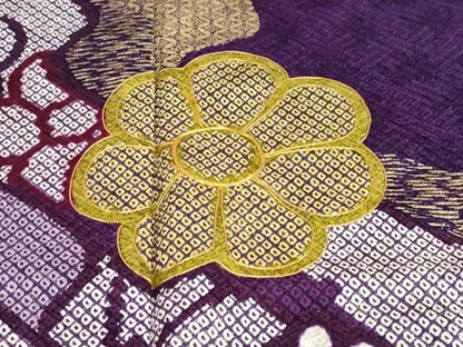 平和屋着物●豪華振袖　駒刺繍　総絞り　流水舞花文　金彩　正絹　逸品　DABG2651ud