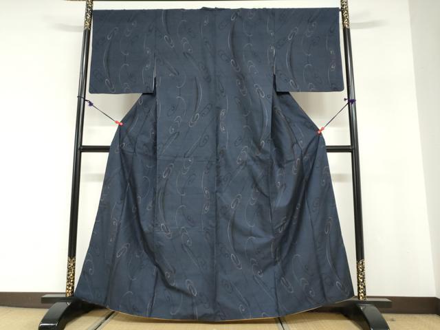 平和屋着物●本場大島紬　9マルキ　唐草文　やまと誂製　正絹　逸品　DABG2662ud