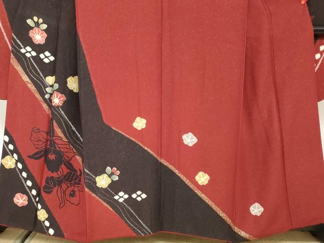 平和屋着物●豪華振袖・長襦袢（袷）セット　絞り　舞花文　金彩　金通し地　正絹　逸品　DABG2742ud