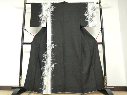 平和屋着物●訪問着　草花文　暈し染め　黒地　銀彩　銀通し地　正絹　逸品　DABG2754ud