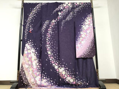 平和屋着物●豪華振袖　駒刺繍　流水草花文　暈し染め　金彩　金通し地　正絹　逸品　DABG2773ud