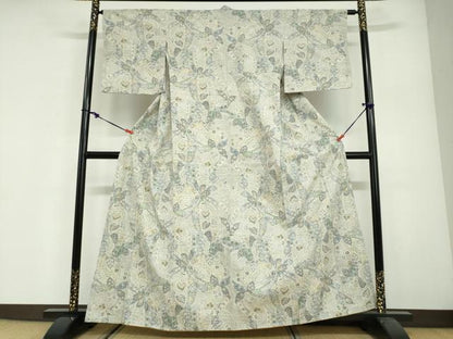 平和屋着物●本場結城紬　重要無形文化財　モロ入り　100亀甲　草花文　正絹　逸品　未使用　DABG2881ud