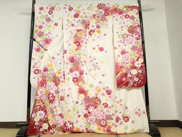 平和屋着物●豪華振袖　刺繍　花蝶文　暈し染め　金銀彩　銀通し地　正絹　逸品　DABG2903ud