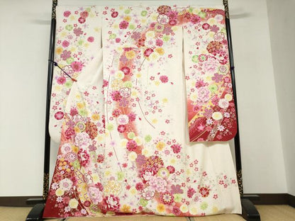 平和屋着物●豪華振袖　刺繍　花蝶文　暈し染め　金銀彩　銀通し地　正絹　逸品　DABG2904ud