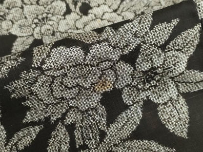 平和屋着物●本場大島紬　割り込み絣　草花文　正絹　逸品　DABG2963ud