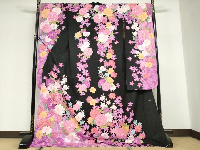 平和屋着物●押切もえ　MOE OSHIKIRI　振袖　舞花文　暈し染め　黒地　金通し地　正絹　逸品　DABG2982ud
