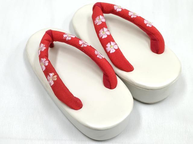 平和屋着物[]七五三　女の子　３歳　祝着　三つ身　長襦袢(単衣・半衿刺繍)・被布・草履セット　豆千代モダン 市松 牡丹 金彩　DABG3031ma