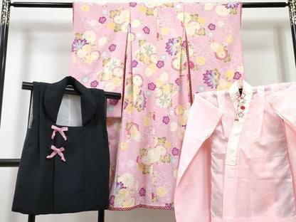 平和屋着物[]七五三　女の子　３歳　祝着　三つ身　長襦袢(単衣・半衿刺繍)・被布セット　草花文　洗える着物　DABG3034ma