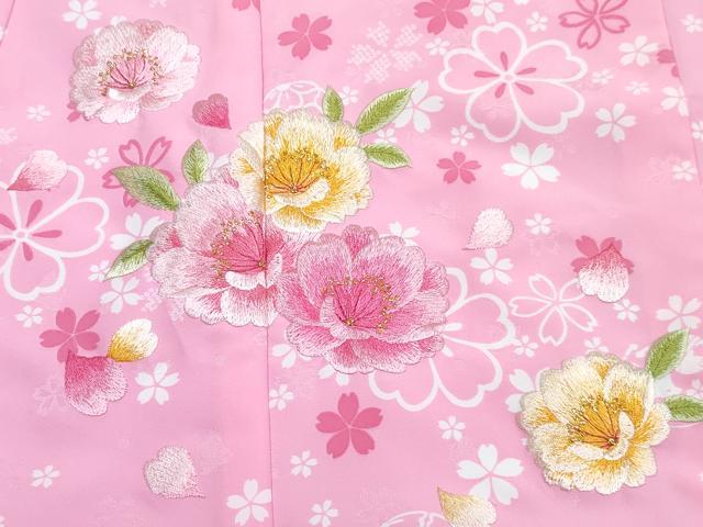 平和屋着物[]七五三　女の子　３歳　祝着　三つ身　長襦袢(単衣・半衿刺繍)・被布・小物セット 刺繍 牡丹 舞桜 金糸 洗える着物 DABG3049ma