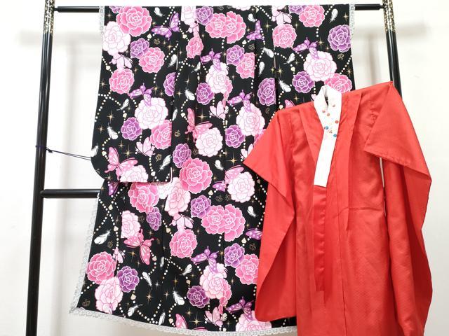 平和屋着物[]七五三　女の子　７歳　祝着　四つ身　襦袢(単衣・半衿刺繍)セット　王冠　花蝶文　黒地　金彩　洗える着物　DABG3064ma