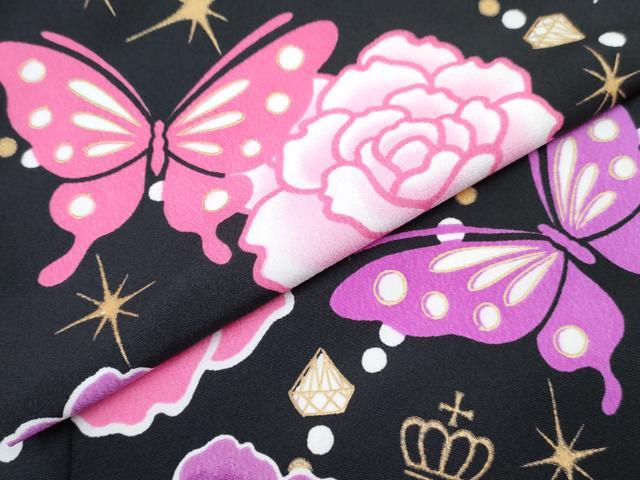 平和屋着物[]七五三　女の子　７歳　祝着　四つ身　襦袢(単衣・半衿刺繍)セット　王冠　花蝶文　黒地　金彩　洗える着物　DABG3064ma