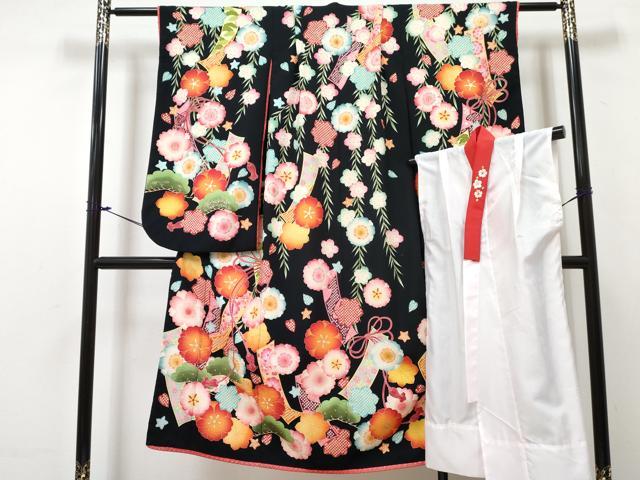 平和屋着物[]七五三　女の子　７歳　祝着　四つ身　襦袢(単衣・半衿刺繍)セット　短冊花文　黒地　金銀彩　洗える着物　DABG3065ma