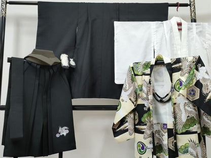 平和屋着物[]七五三　男の子　祝着・長襦袢(単衣)・羽織・行灯袴・小物セット　鷹　鷲　松文　暈し染め　金彩　洗える着物　DABG3135ma