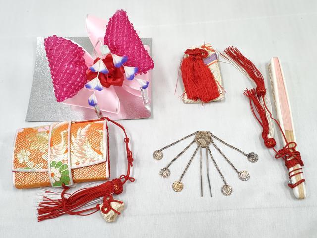平和屋着物[]和装小物　女の子　子供　草履・バッグ・帯揚げ・しごきセット　飛鶴花文　金糸　箱付き　逸品　DABG3136ma　