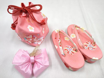 平和屋着物[]七五三　女の子　３歳　祝着　三つ身　長襦袢(単衣・半衿刺繍)・被布・草履・小物セット　花尽くし　箱付き　DABG3146ma