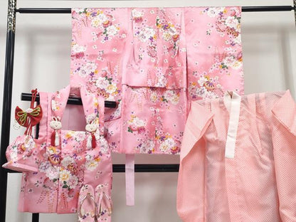 平和屋着物[]七五三　女の子　３歳　祝着　三つ身　長襦袢(単衣)・被布・草履・小物セット　鞠花文　暈し染め　金彩　箱付き　DABG3147ma