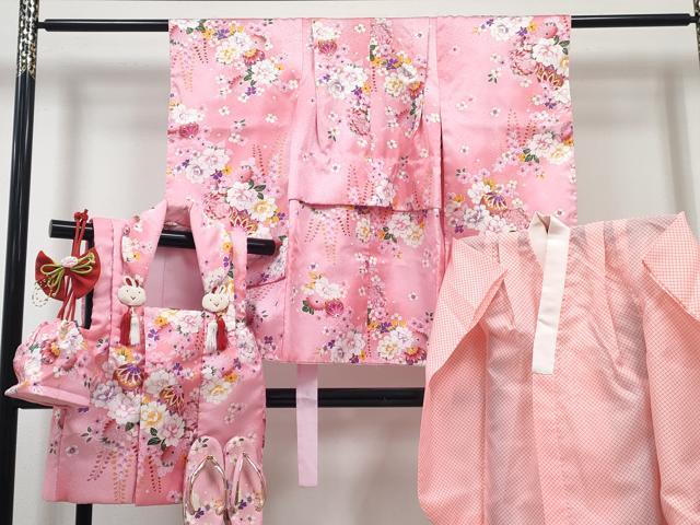 平和屋着物[]七五三　女の子　３歳　祝着　三つ身　長襦袢(単衣)・被布・草履・小物セット　鞠花文　暈し染め　金彩　箱付き　DABG3147ma