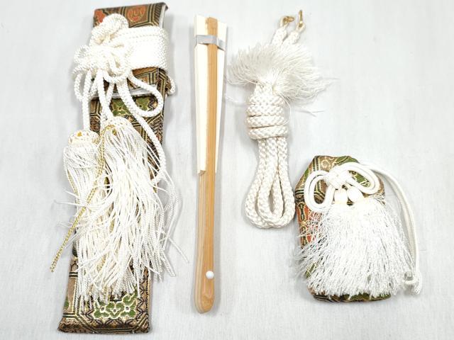 平和屋着物[]七五三　男の子　行灯袴・帯・雪駄・小物セット　蜀江花文　金糸　箱付き　DABG3158ma