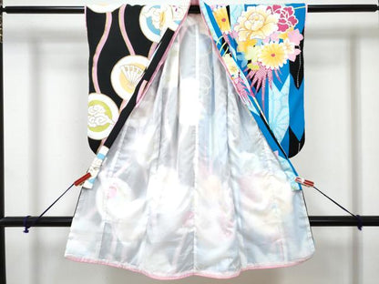 平和屋着物[]七五三　女の子　３歳　祝着　三つ身　長襦袢(単衣)・被布・巾着セット　矢羽扇面花文 金彩 片身変り　洗える着物　DABG3200ma