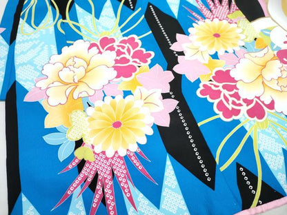平和屋着物[]七五三　女の子　３歳　祝着　三つ身　長襦袢(単衣)・被布・巾着セット　矢羽扇面花文 金彩 片身変り　洗える着物　DABG3200ma
