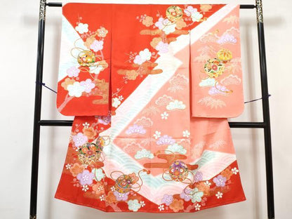 平和屋着物[]七五三　女の子　７歳　祝着　四つ身　長襦袢(単衣)セット　駒刺繍　鞠花文　暈し染め　金彩　逸品　未使用　DABG3238ma