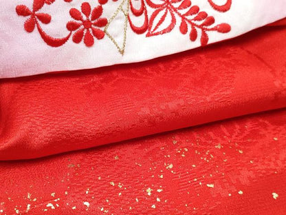 平和屋着物[]七五三　女の子　３歳　祝着　三つ身　長襦袢(袷・半衿刺繍)セット　御所車飛鶴鞠花文　暈し染め　金彩　逸品　DABG3242ma