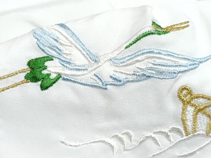 平和屋着物[]男の子 子供 ベビーセレモニー スタイ・帽子・お守り袋セット 総刺繍 立波飛鶴文 金糸 洗える着物 DABG3249ma
