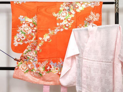 平和屋着物[]七五三　女の子　３歳　祝着　三つ身　長襦袢(無双仕立て)セット　駒刺繍　御所車花文　金彩　DABG3260ma