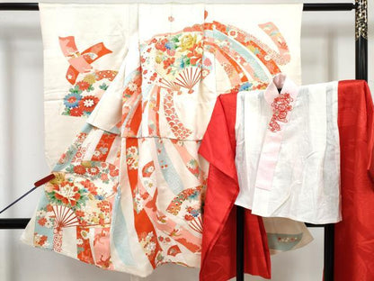 平和屋着物[]七五三 女の子 ３歳 祝着 三つ身 肌襦袢(無双仕立て・半衿刺繍)セット 駒刺繍 扇面飛鶴花文 金彩 逸品 DABG3284ma