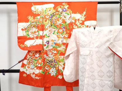 平和屋着物[]七五三 女の子 ３歳 祝着 三つ身 長襦袢(袷)セット 駒刺繍 源氏車花文 金彩 逸品 DABG3288ma