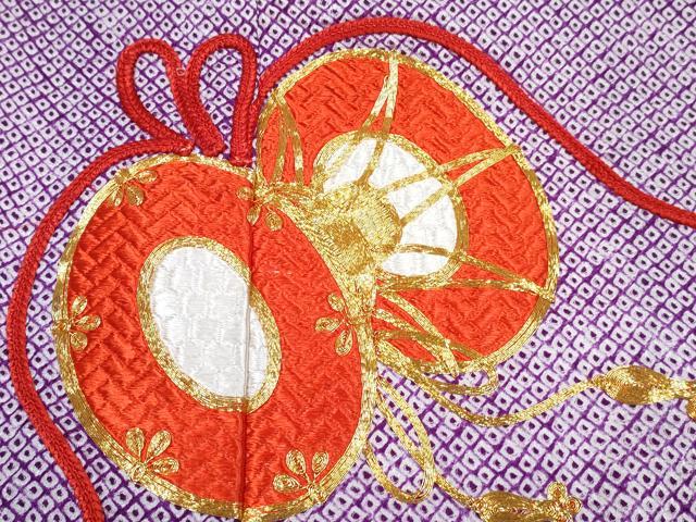 平和屋着物[]七五三　女の子　７歳　祝着　四つ身　襦袢(無双仕立て・半衿刺繍)セット　駒刺繍　総絞り　鼓文　逸品　DABG3402ma