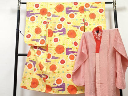 平和屋着物[]七五三　女の子　７歳　祝着　四つ身　長襦袢(無双仕立て・半衿刺繍)セット　エ霞菊花文　金彩　逸品　DABG3458ma
