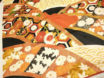 平和屋本店●豪華振袖　駒刺繍　吉祥花文　黒地　金彩　正絹　逸品　DABG3524du