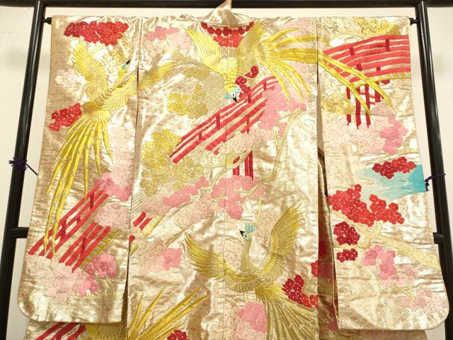 平和屋本店●色打掛　お引きずり　和装　婚礼　結婚式　花嫁　神社挙式　総刺繍　渡り橋尾長鳥花文　金銀糸　逸品　DABG3529du