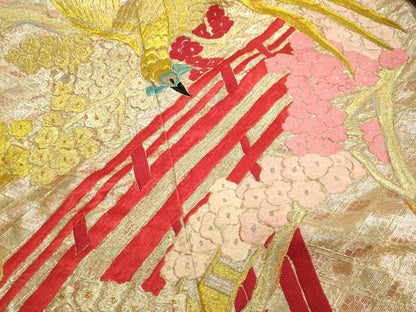 平和屋本店●色打掛　お引きずり　和装　婚礼　結婚式　花嫁　神社挙式　総刺繍　渡り橋尾長鳥花文　金銀糸　逸品　DABG3529du