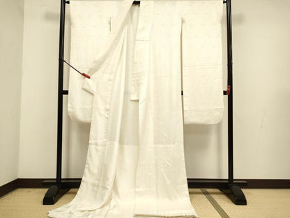 平和屋本店●掛下・帯セット　打掛　和装　婚礼　花嫁　結婚式　神社挙式　紗綾形花地紋　胴抜き仕立て　逸品　DABG3563du