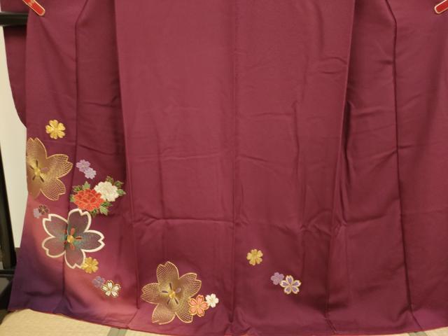 平和屋着物▼豪華振袖　駒刺繍　総刺繍　舞桜文　暈し染め　金糸　正絹　逸品　DABG3592du