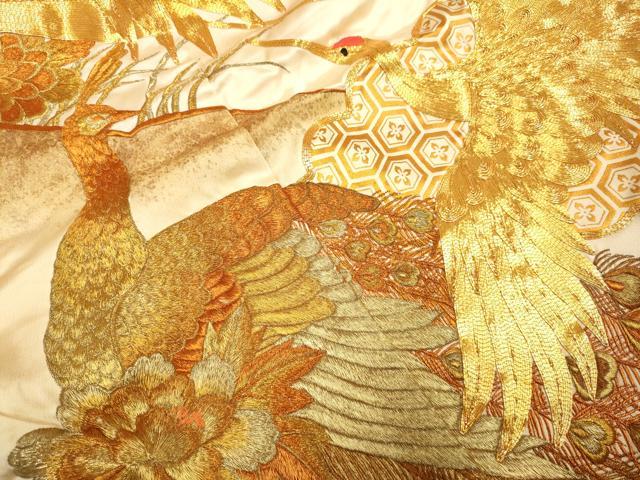 平和屋本店●色打掛　お引きずり　和装　婚礼　結婚式　花嫁　神社挙式　駒刺繍　総刺繍　飛鶴孔雀花松文　金彩　逸品　DABG3606du