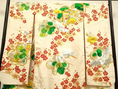 平和屋本店●色打掛　お引きずり　和装　婚礼　結婚式　花嫁　神社挙式　駒刺繍　総刺繍　飛鶴御所車梅松文　金彩　逸品　DABG3610du