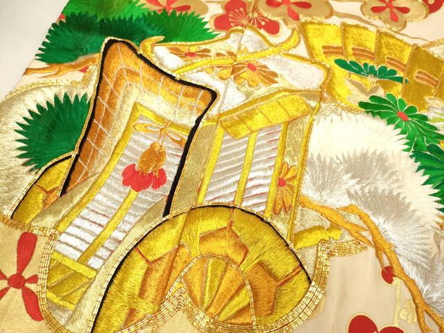 平和屋本店●色打掛　お引きずり　和装　婚礼　結婚式　花嫁　神社挙式　駒刺繍　総刺繍　飛鶴御所車梅松文　金彩　逸品　DABG3610du