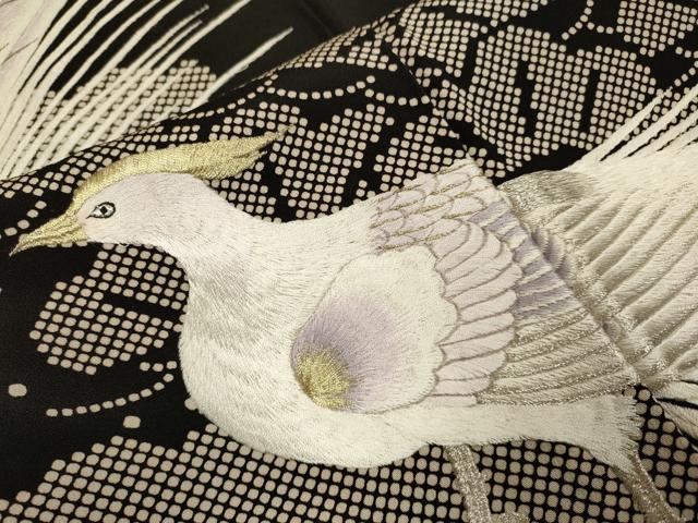 平和屋着物▼豪華黒留袖　総刺繍　尾長鳥松文　金銀糸　正絹　逸品　DABG3614du