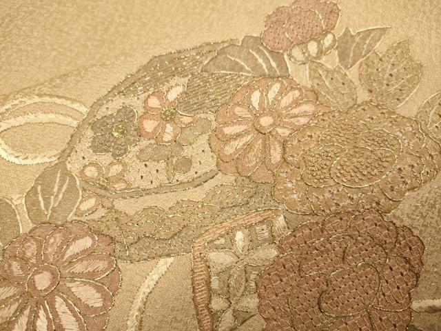 平和屋着物▼中国三大刺繍　スワトウ刺繍　汕頭刺繍　相良刺繍　総刺繍　訪問着　貝桶花文　金糸　正絹　逸品　DABG3615du