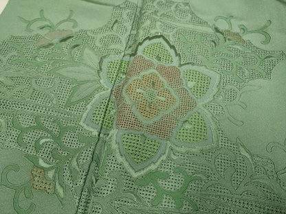 平和屋着物▼中国三大刺繍　スワトウ刺繍　汕頭刺繍　駒刺繍　総刺繍　訪問着　正倉院花文　暈し染め　正絹　逸品　DABG3723du