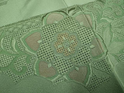 平和屋着物▼中国三大刺繍　スワトウ刺繍　汕頭刺繍　駒刺繍　総刺繍　訪問着　正倉院花文　暈し染め　正絹　逸品　DABG3723du