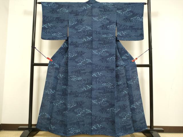 平和屋着物▽上質な小紋　単衣　藍　型絵染　雲取吉祥花文　鬼しぼ縮緬　正絹　逸品　未使用　DABG3797du