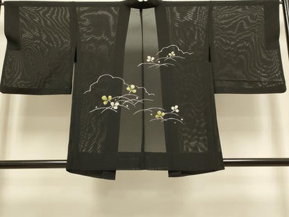 平和屋着物▽羽織　スリーシーズン　春夏秋　塵除け　舞葉文　黒地　金彩　正絹　逸品　DABG3861du