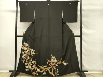 平和屋着物■豪華黒留袖　駒刺繍　枝花文　金彩　正絹　逸品　DABG4213qp