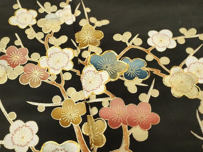 平和屋着物■豪華黒留袖　駒刺繍　枝花文　金彩　正絹　逸品　DABG4213qp