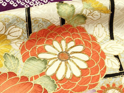 平和屋着物■豪華振袖　駒刺繍　絞り　草花文　菊　金彩　正絹　逸品　DABG4218qp